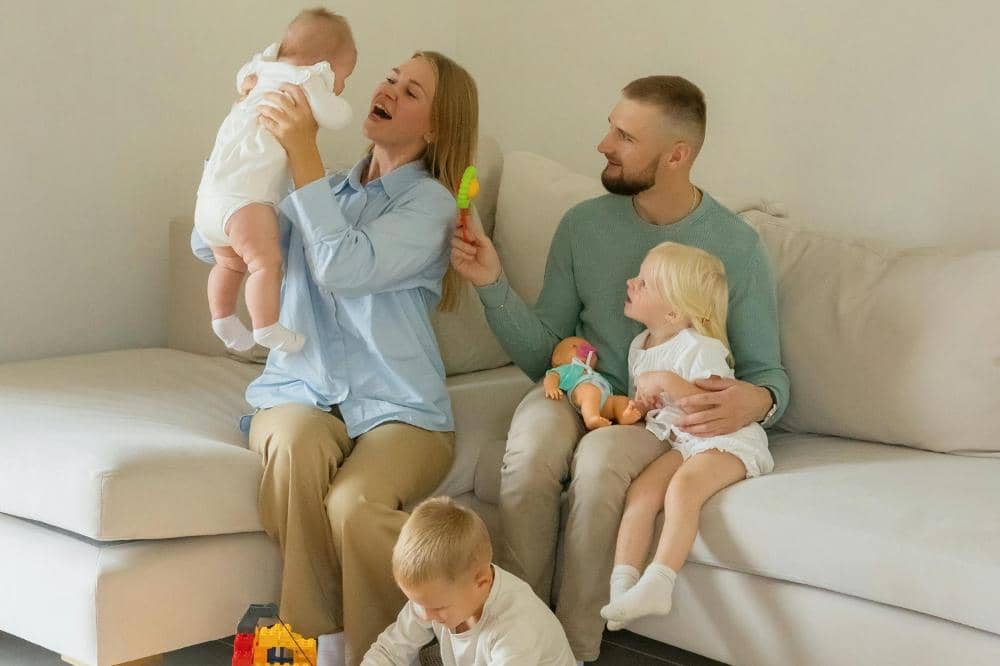 Anak Cuma Cari Mama? Ini Tips untuk Papa agar Makin Disayang Anak