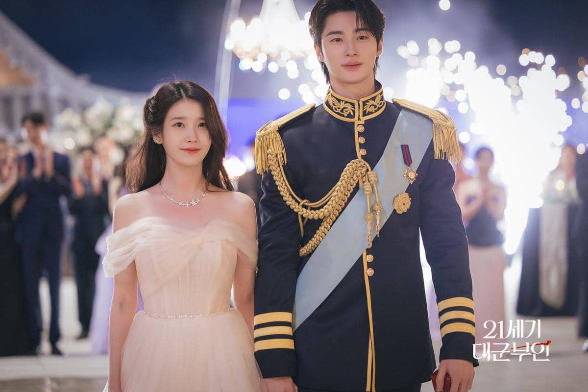 7 Teori Drakor Perfect Crown, Benarkah Ibu Suri Yi Rang Menyukai I An?