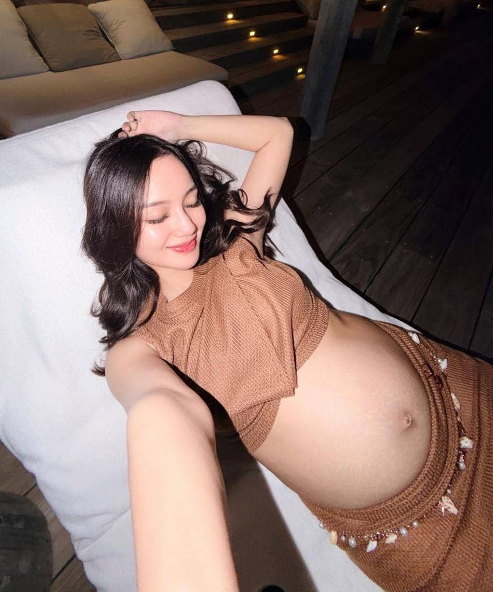 9 Foto Nanda Arsyinta Pamer Baby Bump Kehamilan Kedua 7