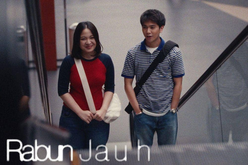 5 Fakta Video Klip 'Rabun Jauh' Bernadya, Gandeng Iqbaal Ramadhan
