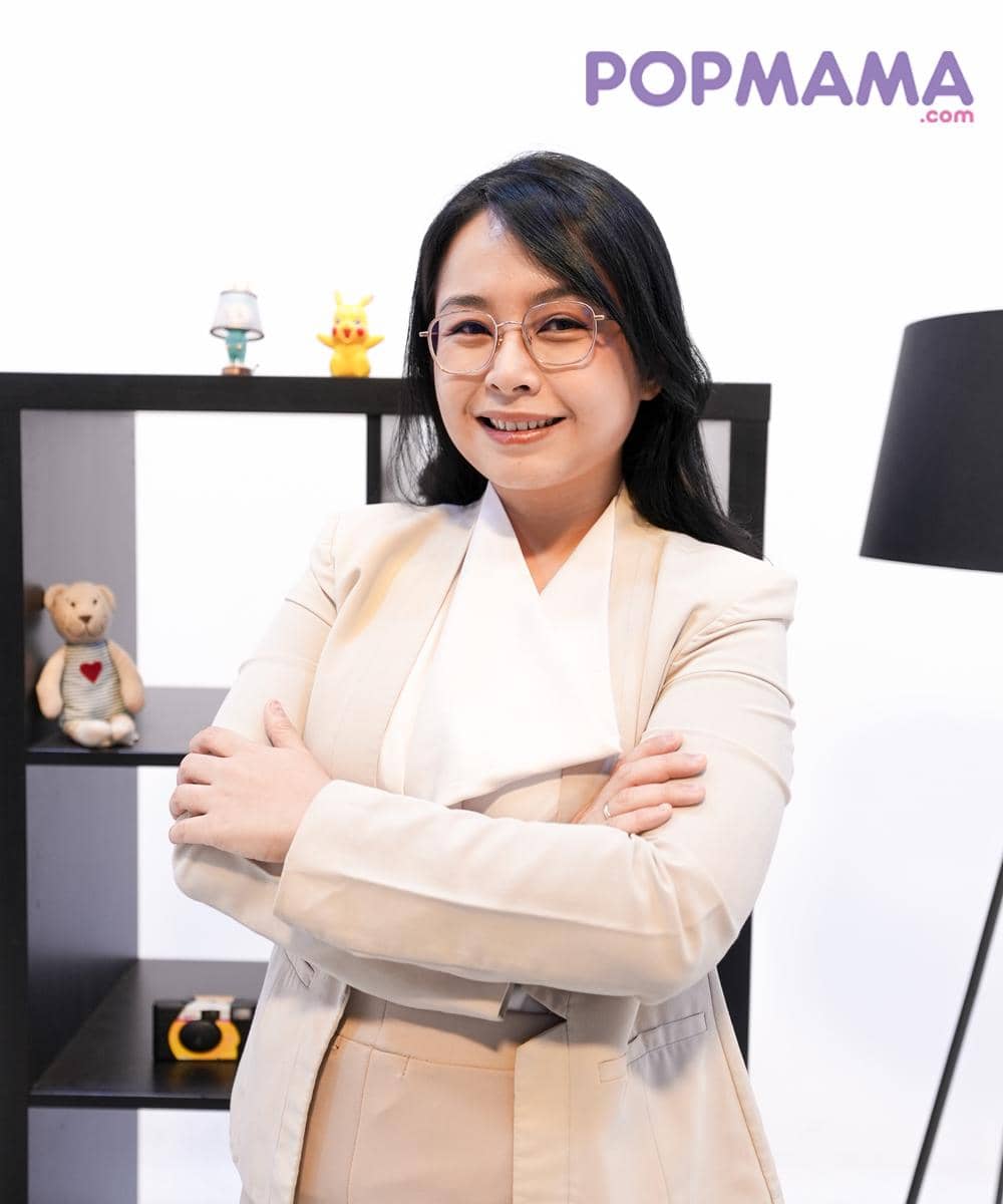 Alexandra Gabriella, M.Psi, Psi., C.Ht, C.ESt