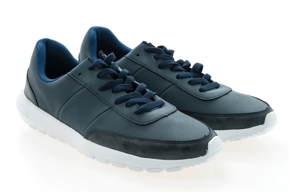 Sepatu Berjamur