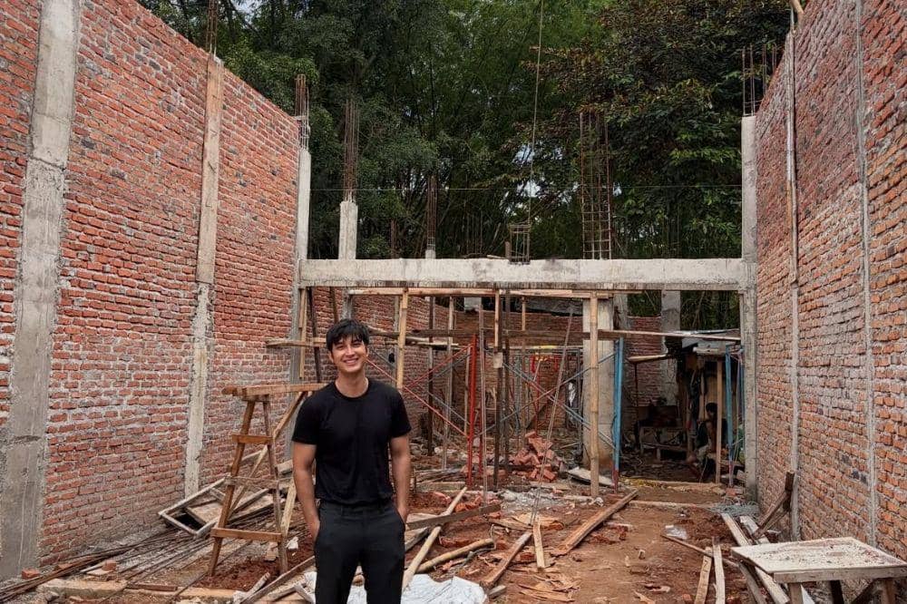 Baru 3 Bulan, Perubahan Rumah Junior Roberts Sudah Terlihat .3.jpg
