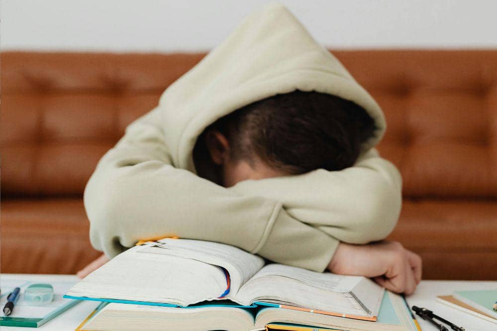 Anak merasa ngantuk saat belajar