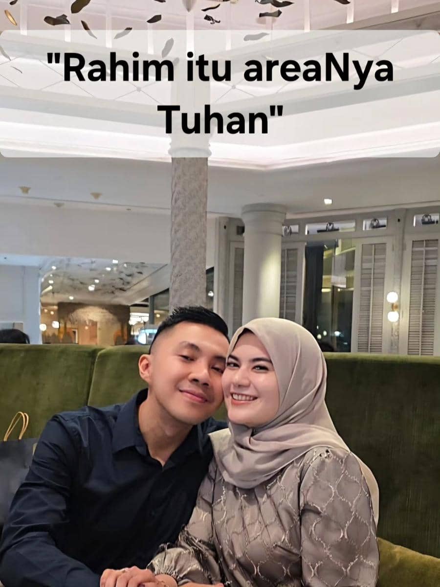 Dari sel telur berkembang menjadi embrio
