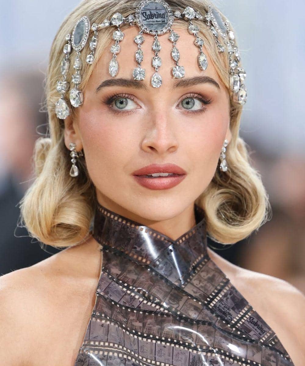Mewah nan Artistik! 10 Perhiasan Berlian Menawan di Met Gala 2026 3.jpg