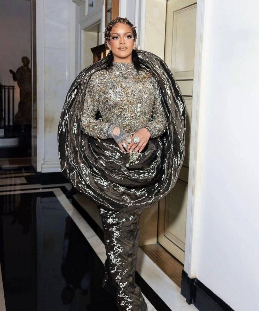 Mewah nan Artistik! 10 Perhiasan Berlian Menawan di Met Gala 2026 10.jpg