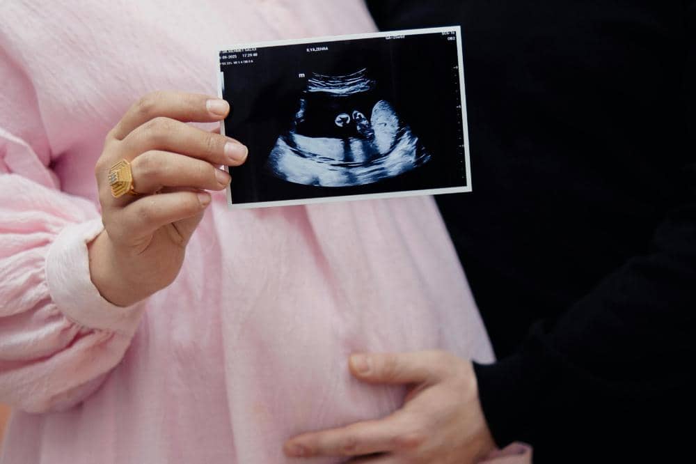 Aktivitas Bayi di Dalam Kandungan di Trimester Kedua Kehamilan