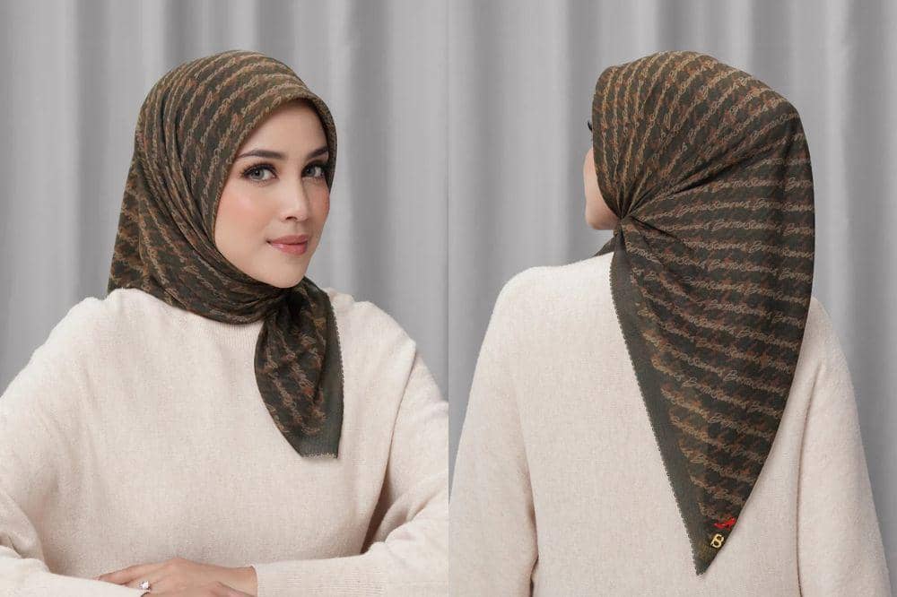Buttonscarves x The Devil Wears Prada 2
