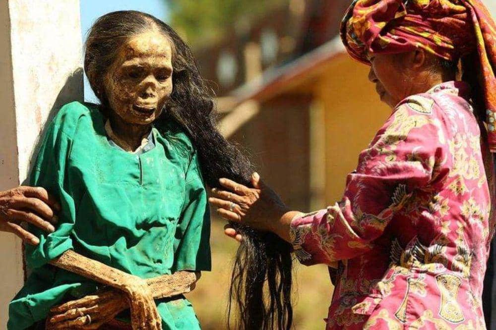 Ma'nene dari Sulawesi Selatan.jpg