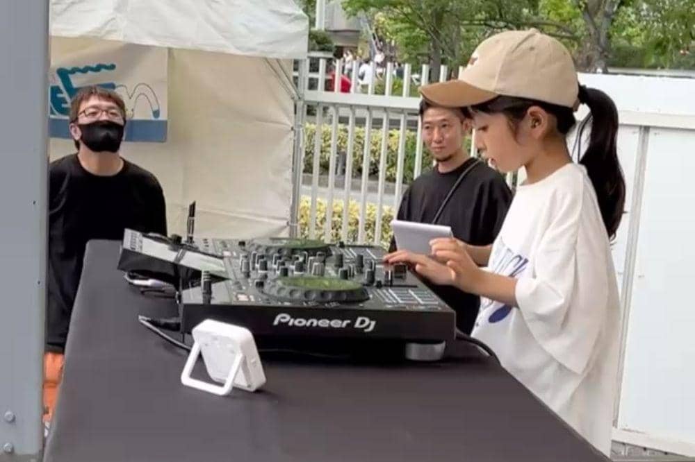 dj rinoka (2).jpg