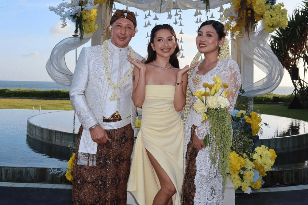 5 Fakta Pernikahan Papa Jennifer Coppen, Haru dan Bahagia di Bali