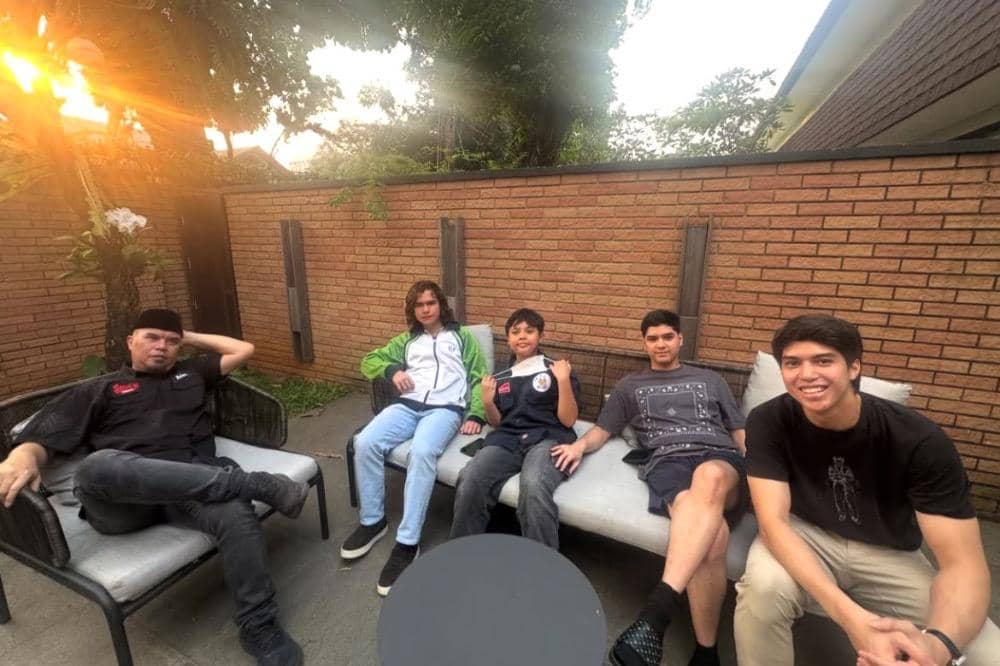 Ahmad Dhani Bangga Alyssa Daguise Pilih Lahiran Normal Tanpa Induksi
