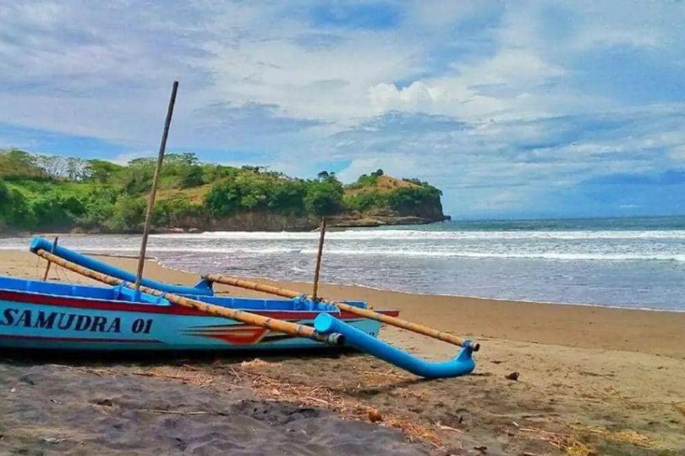 Wisata Alam Blitar 5.jpg
