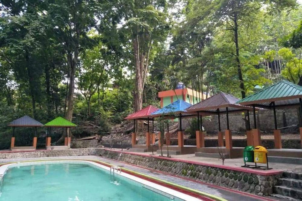 Wisata Alam Batu Seribu 5.jpg
