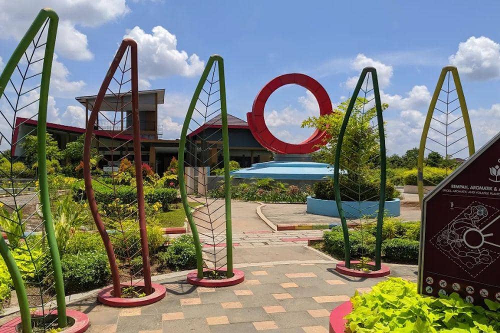 Wisata Alam Banjarbaru 3.jpg