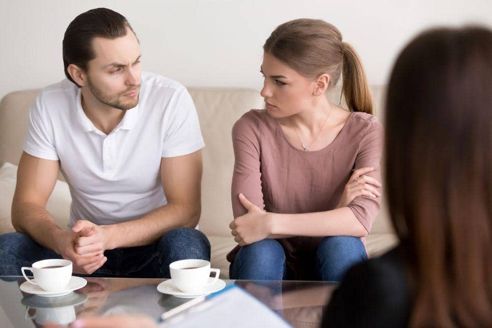 9 Cara Menghadapi Pasangan yang Tidak Menghargai