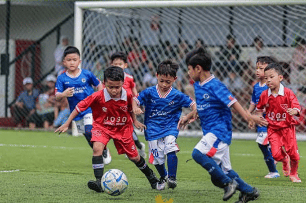 Prama saat bertanding di pertandingan sepak bola 