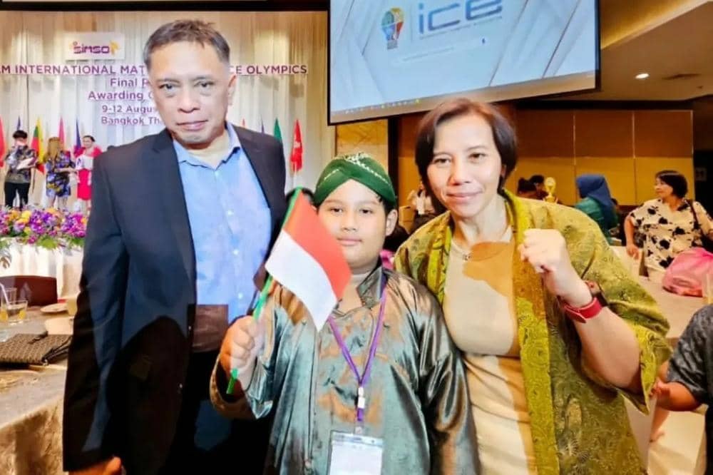 Raya, Siswa SD Kelas 5 Asal Temanggung yang Diundang ke NASA