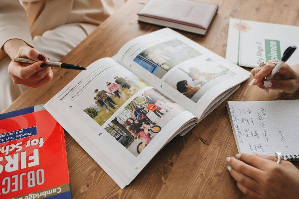Buku belajar anak di sekolah