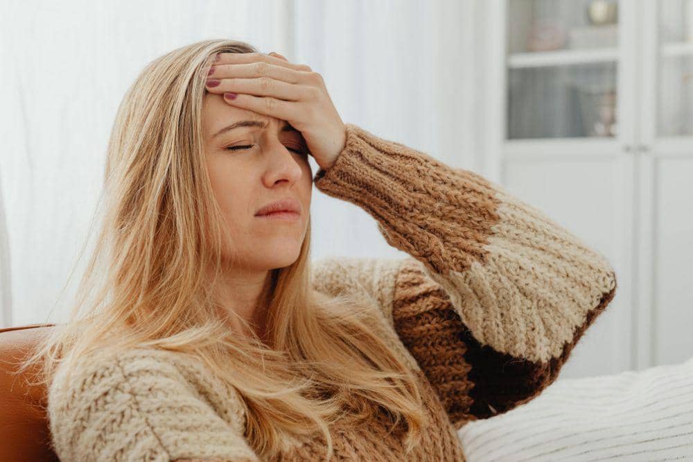 6 Cara Mengatasi Vertigo Tanpa Obat, Coba Lakukan Gerakan Ini