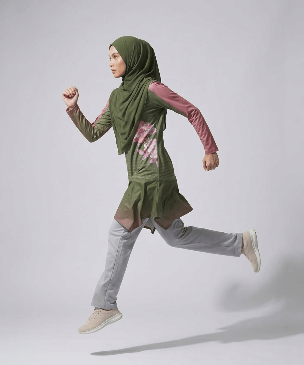 10 Inspirasi Baju Olahraga Hijab Syar'i Menutup Dada, Tetap Nyaman! 5.png