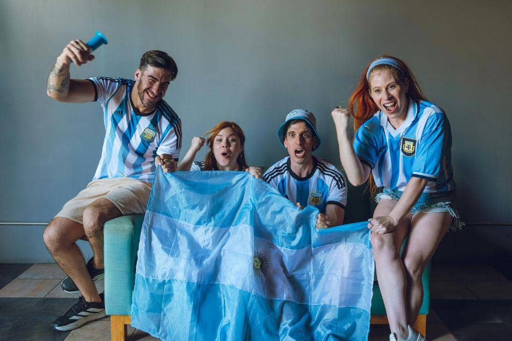 6 Tips Dekorasi Ruang Tamu untuk Nobar FIFA World Cup 2026