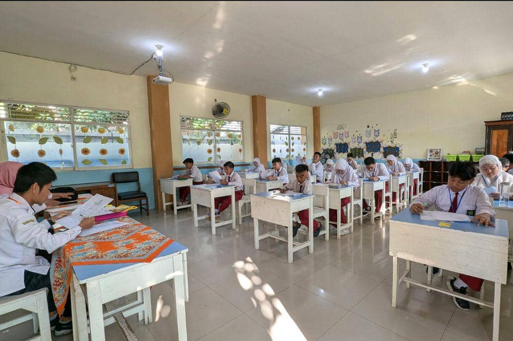 Sekolah dengan posko SPMB Ramah anak