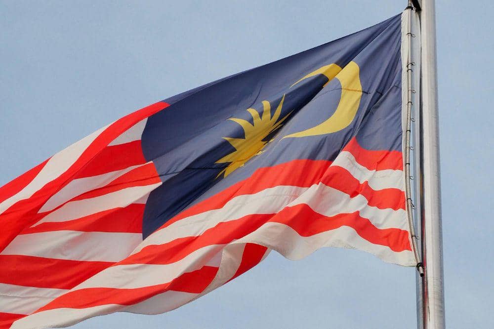 Tim Robotika SD Muhammadiyah 4 Pucang Surabaya menang di WYIE 2026 di Malaysia