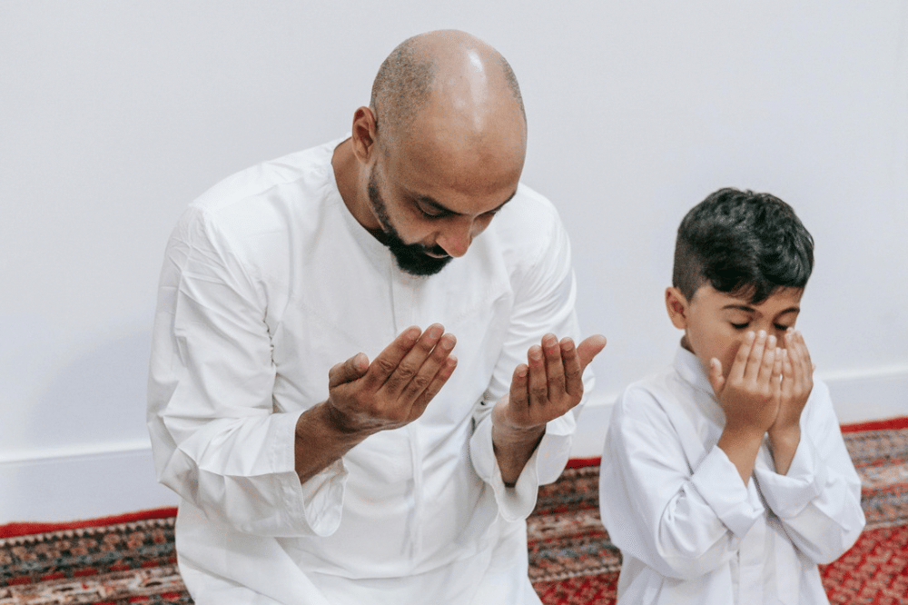 Papa dan anak media bersama