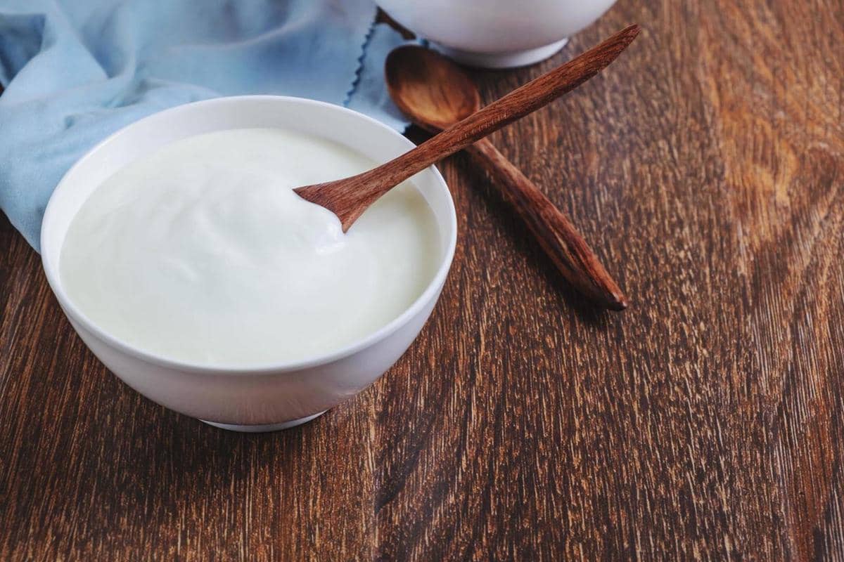 Umur Berapa Bayi Boleh Makan Yogurt? Begini Aturannya untuk MPASI