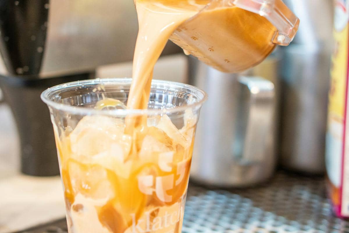 Bolehkah Ibu Hamil Minum Teh Tarik Kemasan? Ketahui Aturannya