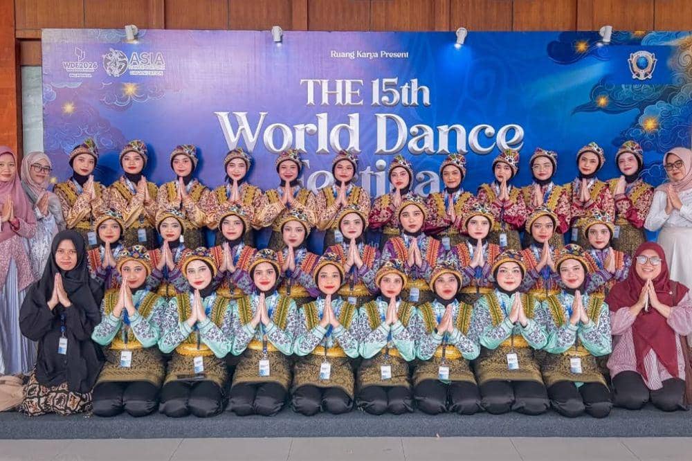 Tim Ratoh Jaroe SMP Auliya Raih Medali Emas World Dance Festival 2026