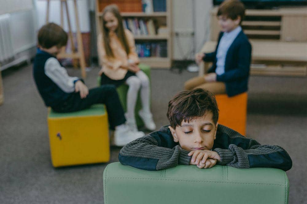 Anak usia 6-10 tahun merasa lelah ketika di sekolah