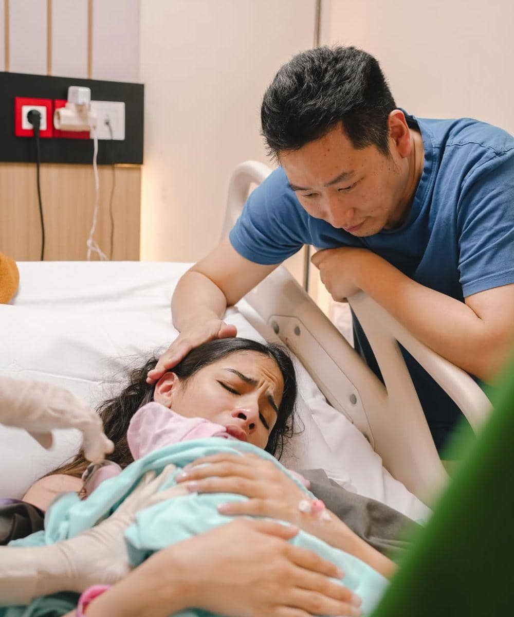 Momen TikToker Shabrina Melahirkan Anak Pertama Berjenis Kelamin Perempuan (3).jpg