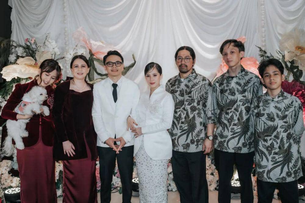 10 Fakta Keluarga Adhisty Zara, Punya Bakat Seni