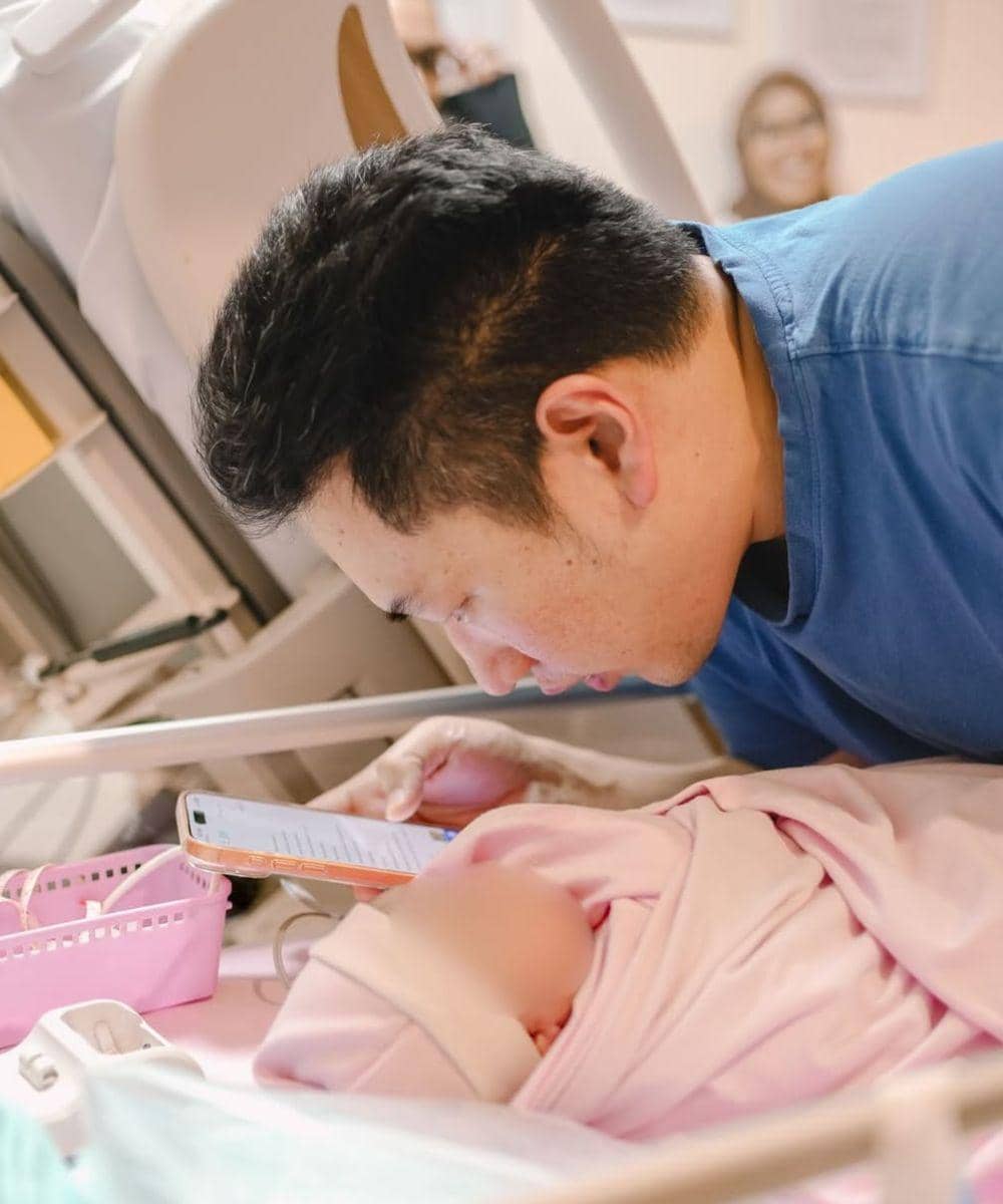 Momen TikToker Shabrina Melahirkan Anak Pertama Berjenis Kelamin Perempuan (1).jpg
