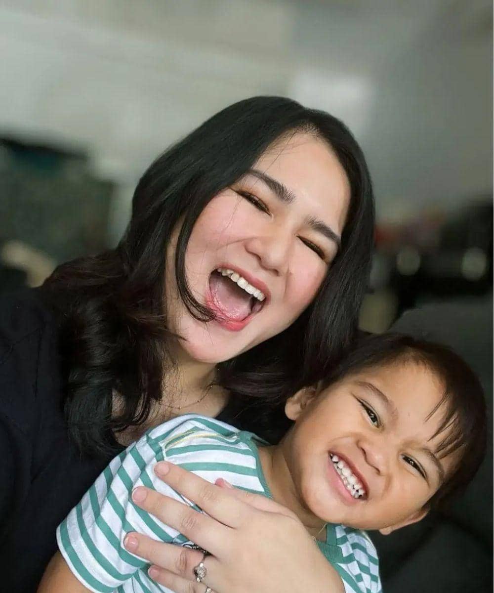 Intip Cara Masayu Clara Turunkan Berat Badan Usai Melahirkan (3).jpg