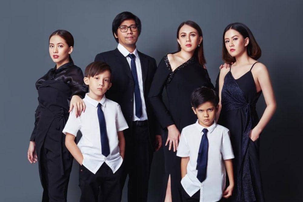 10 Fakta Keluarga Adhisty Zara