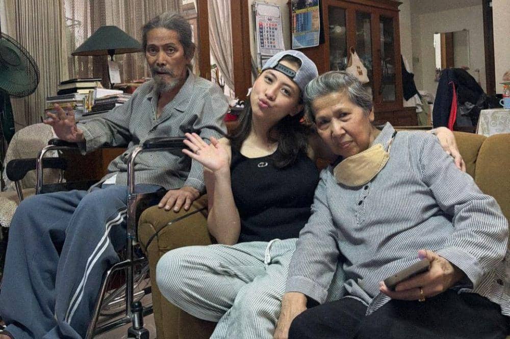 10 Fakta Keluarga Adhisty Zara