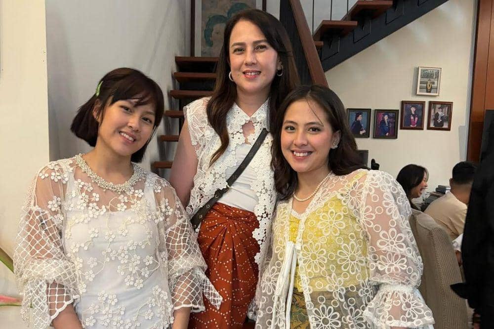 10 Fakta Keluarga Adhisty Zara