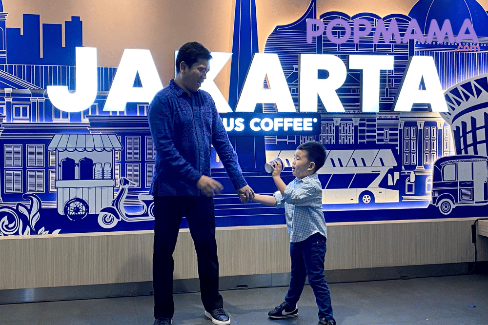 CEO kapal api bersama dengan sang anak