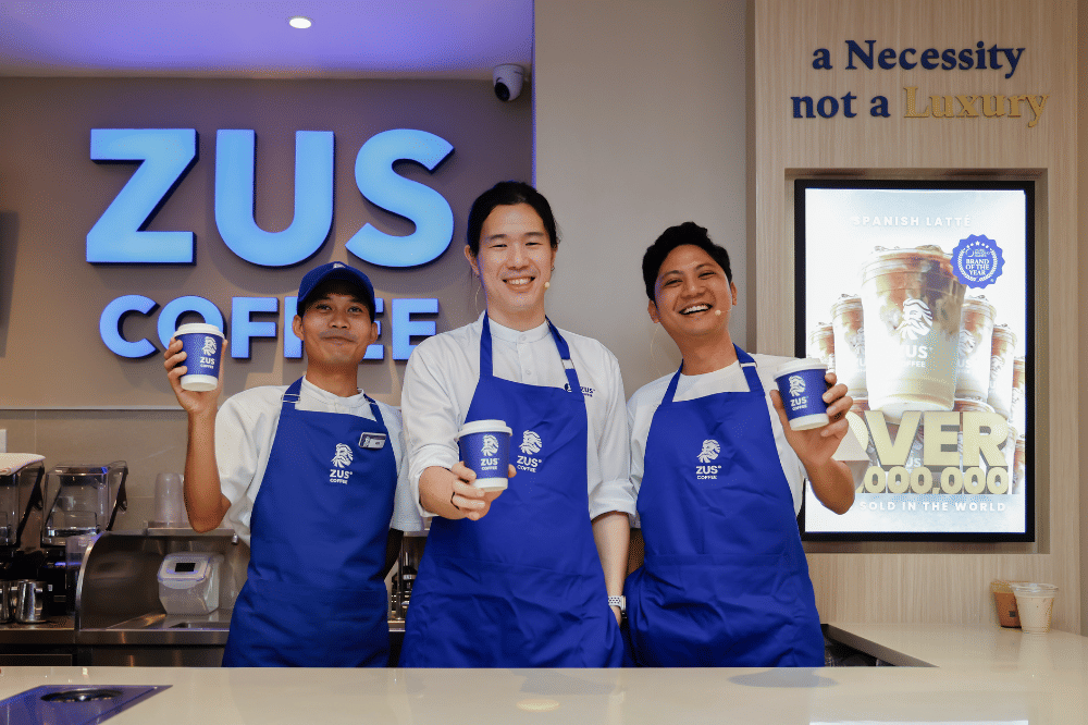 tiga barista ZUS Coffee