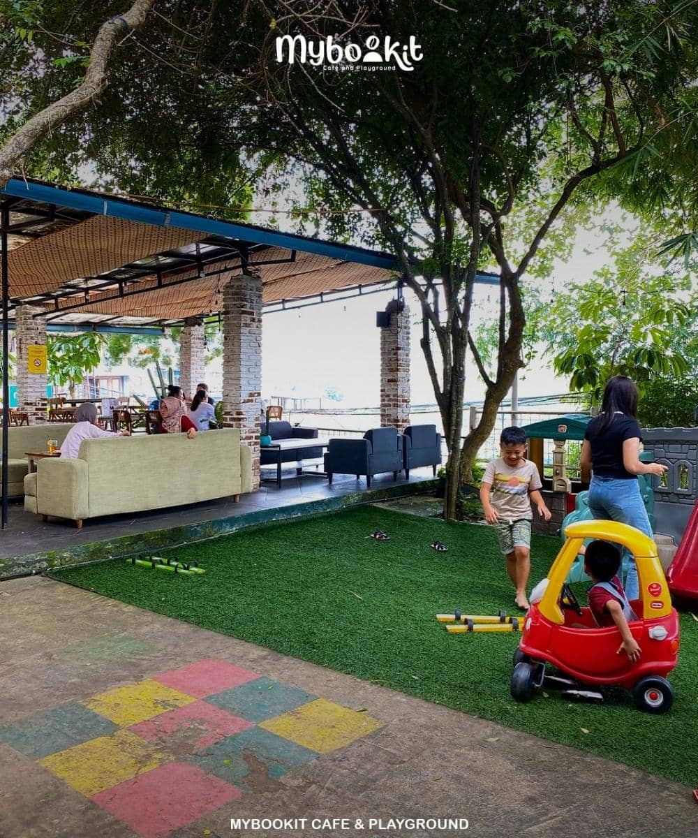 Myboo.kit Cafe and Playground di Bandung