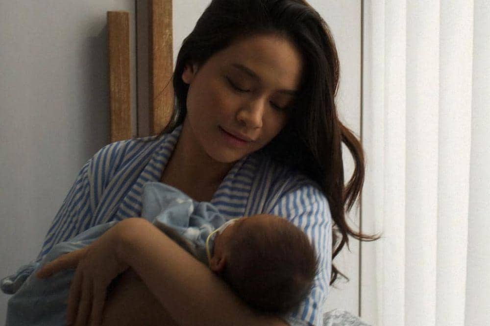 Pesan Haru Hanggini untuk Anaknya Pertamanya yang Baru Lahir