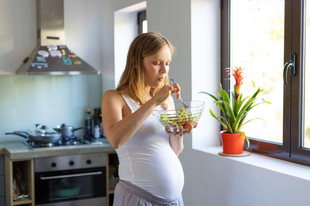 Pola Makan saat Hamil Pengaruhi Selera Makan Anak, Mama Harus Tau! 3.jpg