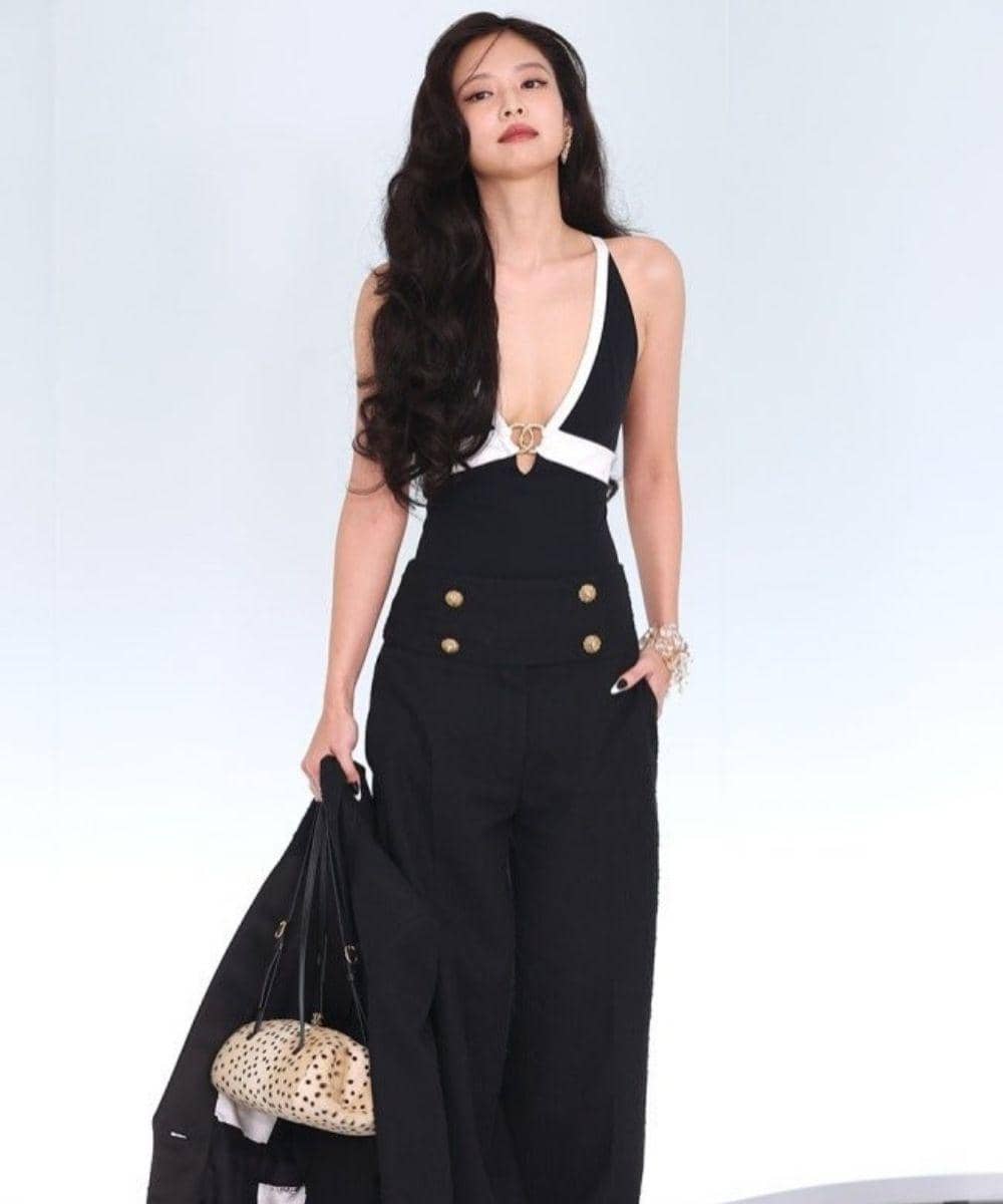 Intip Detail Mewah Look Jennie BLACKPINK di Chanel Métiers d'art 2026 7.jpg