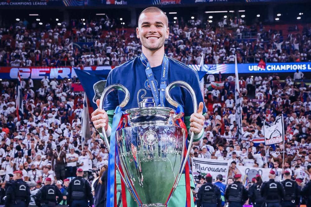 Kiper Termahal di Liga Champions 2025_2026 9.jpg