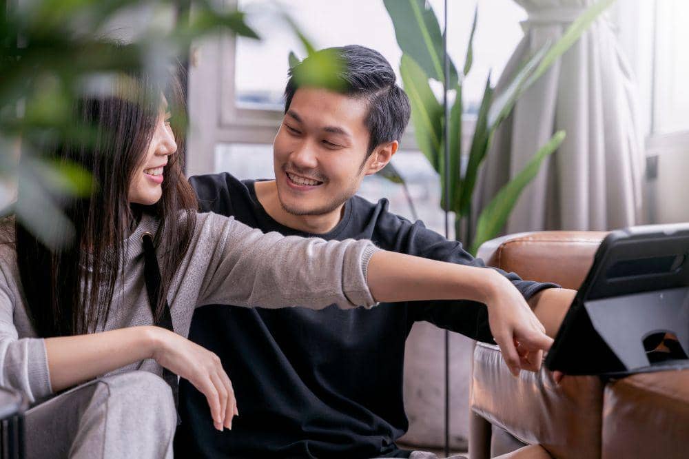 10 Kelebihan Menikah dengan Pasangan Introvert