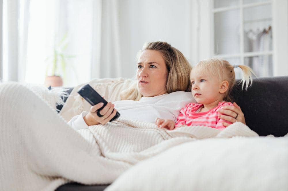 Batas maksimal screen time 1 jam untuk anak usia 2 tahun